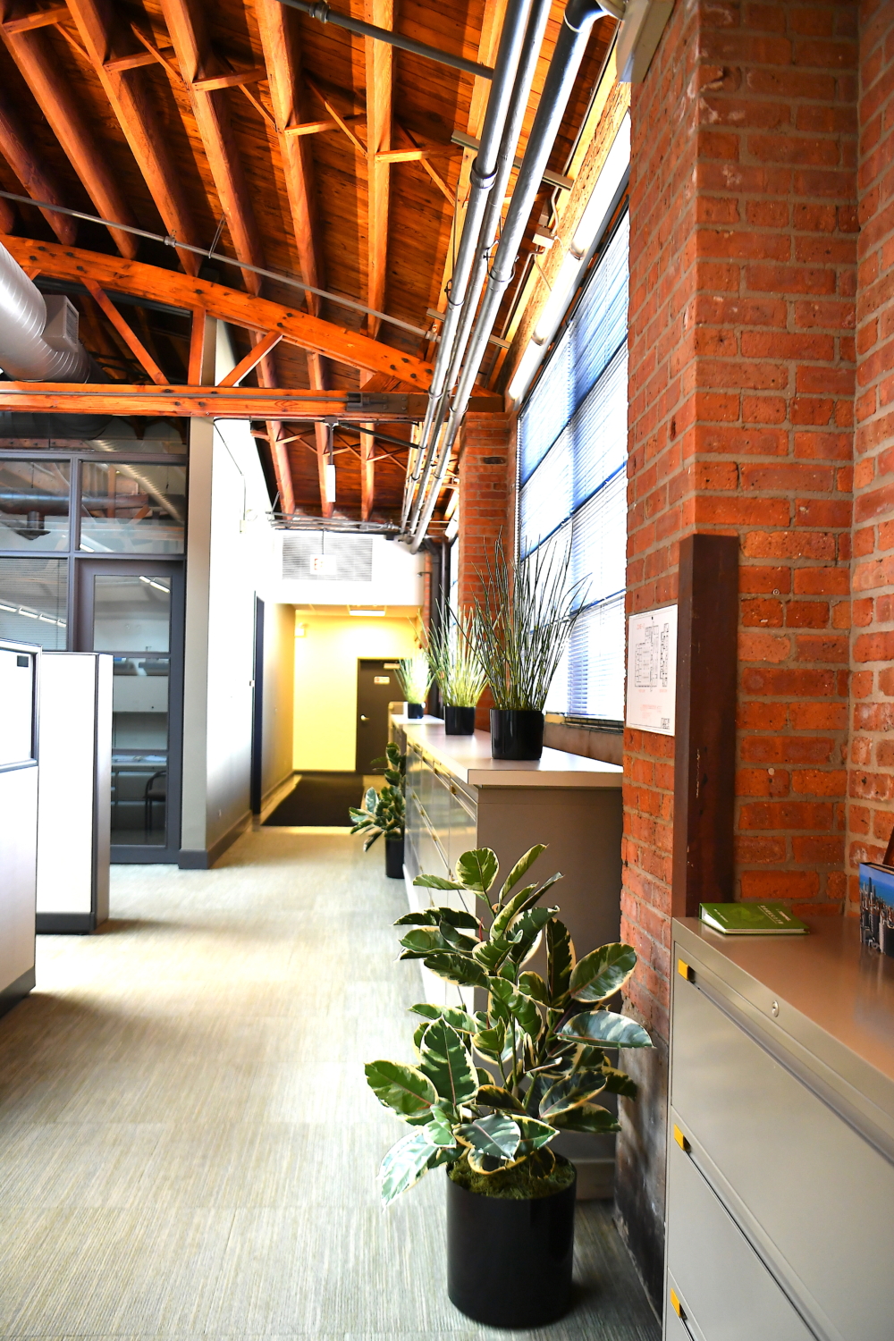 Corporate & Commercial Spaces Silk Thumb